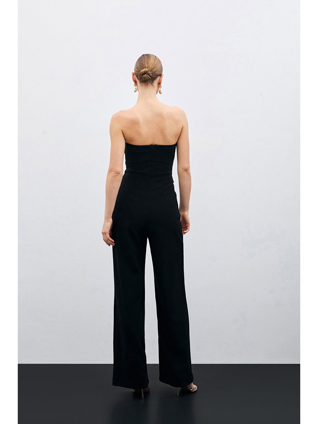 Aksesuarlı Straplez Tulum - Siyah-5