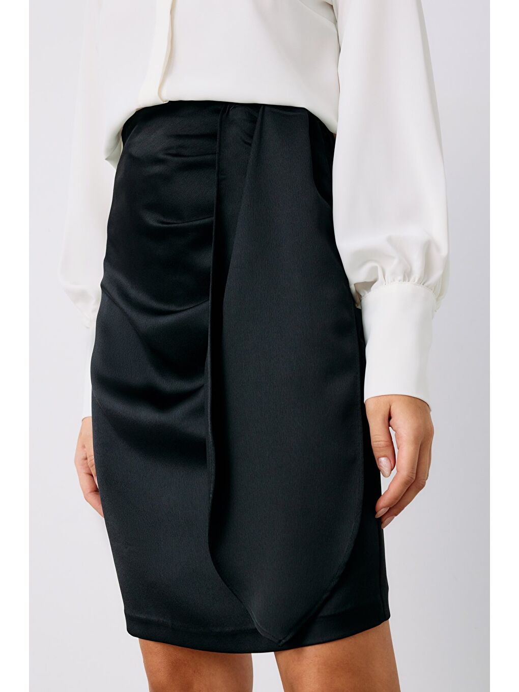 Kuşaklı Mini Etek - Siyah-5