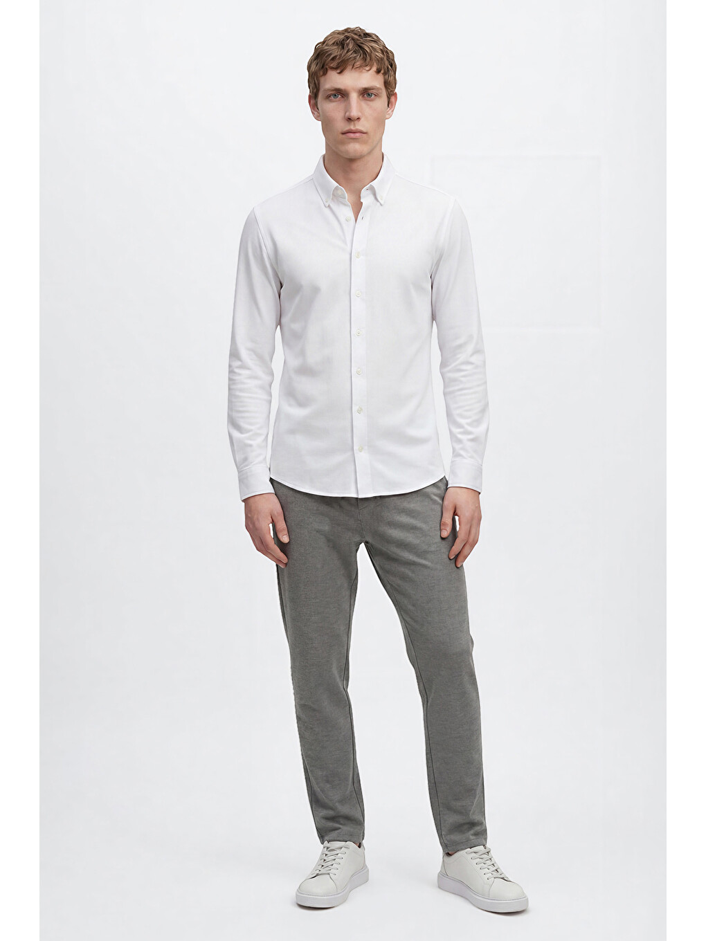 Erkek Beyaz Pamuklu Tailored Slim Fit Dar Kesim Düğmeli Yaka Örme Gömlek-1
