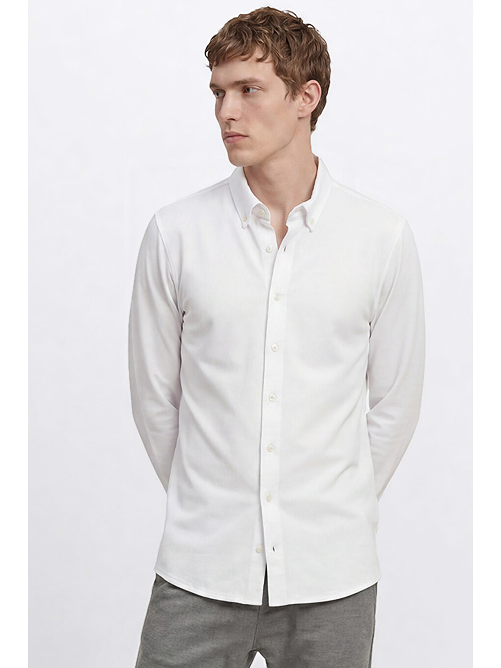 Erkek Beyaz Pamuklu Tailored Slim Fit Dar Kesim Düğmeli Yaka Örme Gömlek-4