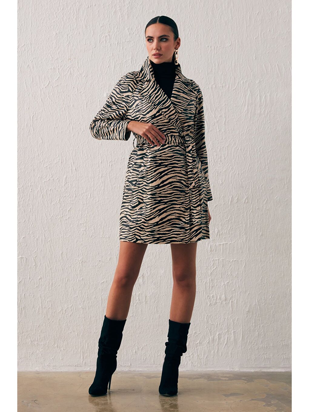 Kuşaklı Deri Trenç - Bej-3