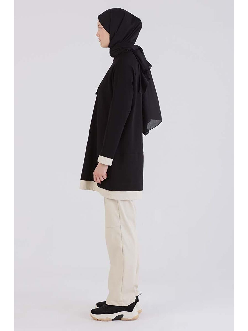 Siyah Deri Garnili Nakışlı Tunik-2