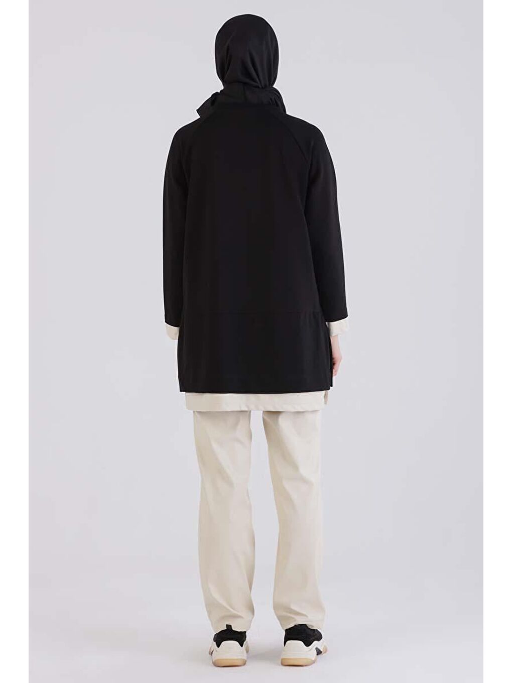 Siyah Deri Garnili Nakışlı Tunik-3