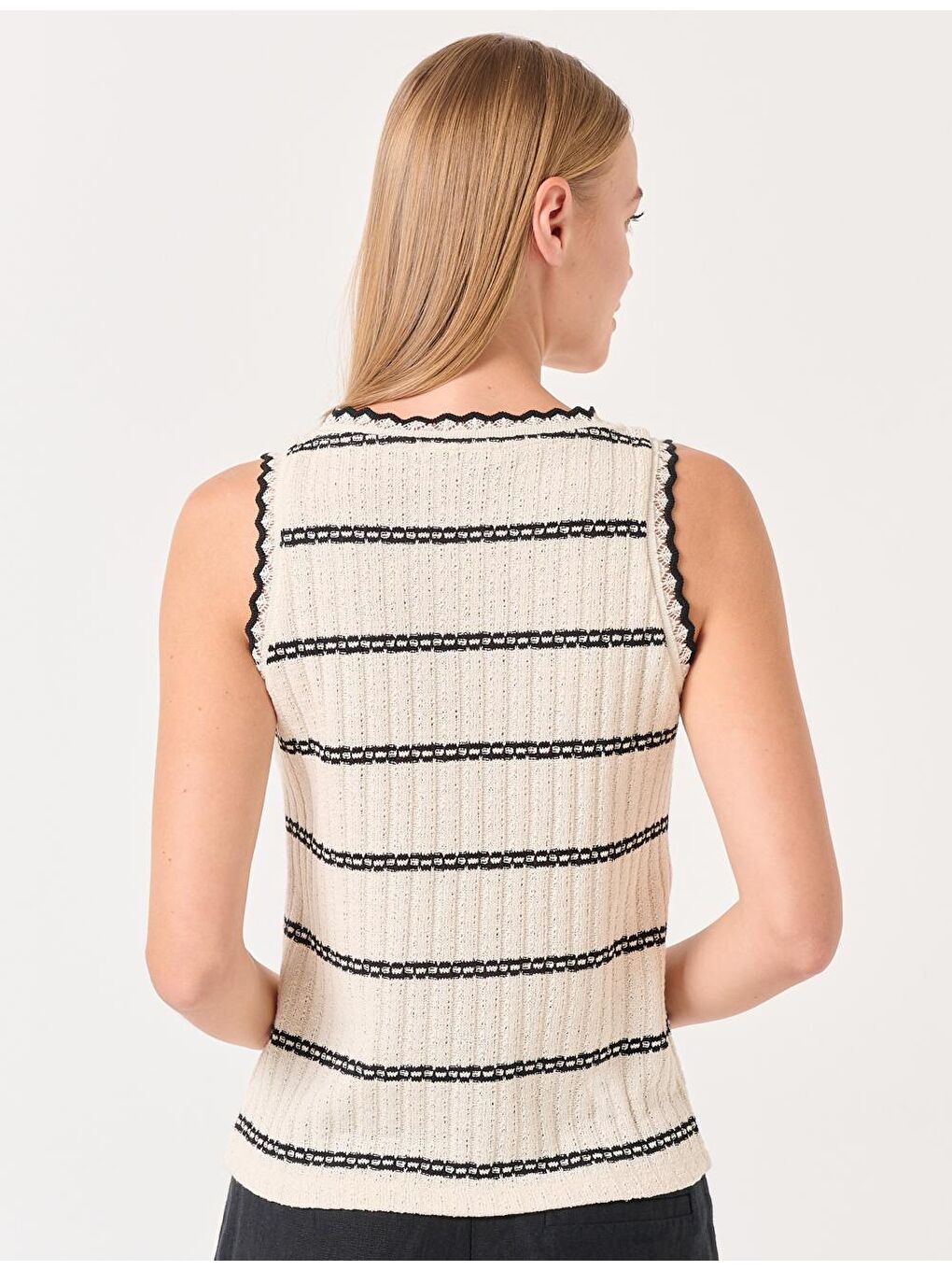 Ekru Kolsuz Bisiklet Yaka Çizgili Bluz-4