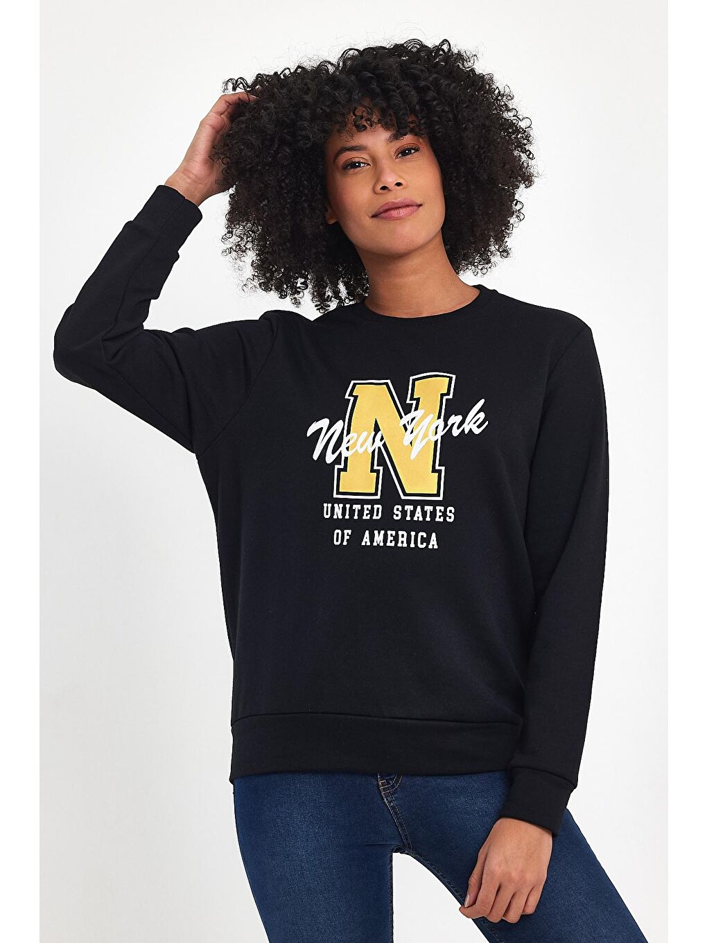 Siyah Kadın Bisiklet Yaka Rahat Kalıp İçi Polarlı 3 İplik Kalın N Baskılı Sweatshirt SPR24SWK25-3