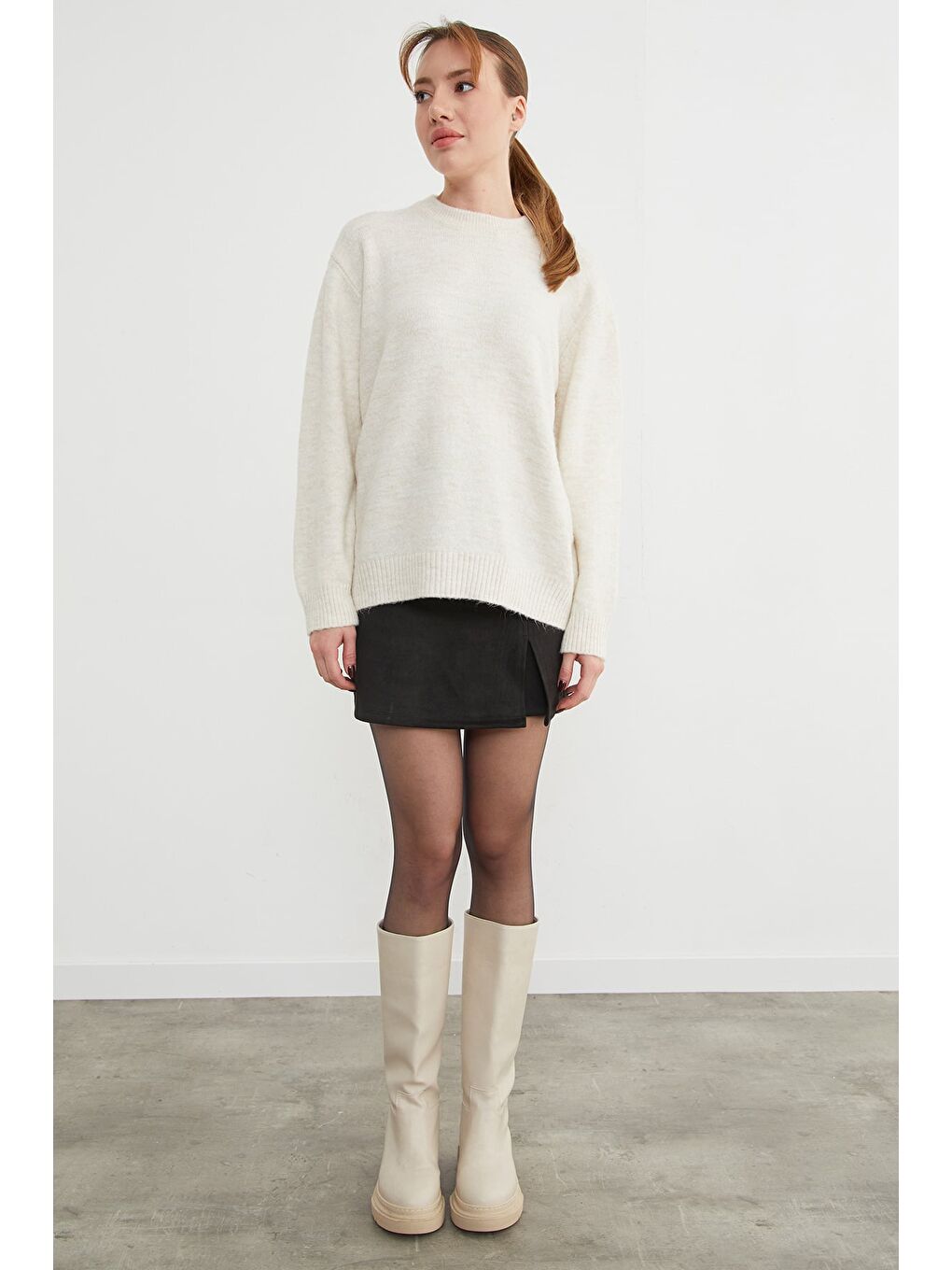 Ekru Basic Bisiklet Yaka Salaş Triko Kazak-3