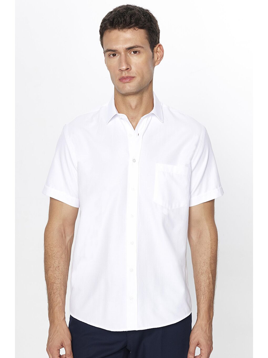 Erkek Regular Fit Klasik Kesim Pamuklu Tek Cepli Armürlü Beyaz Gömlek-1