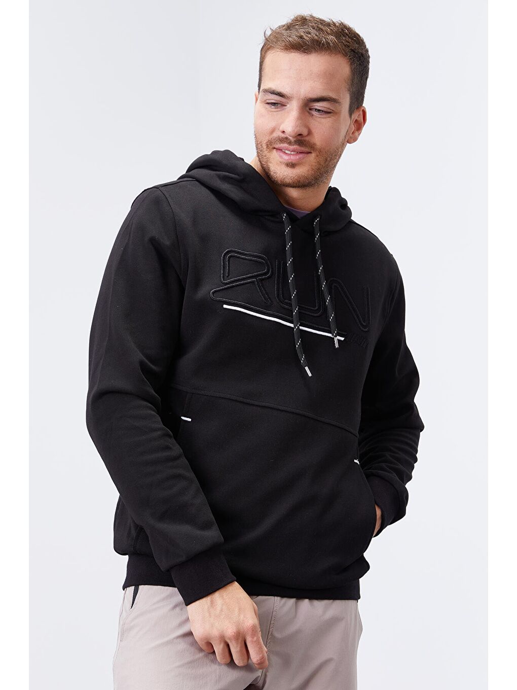 Siyah Yazı Nakışlı Standart Kalıp Kapüşonlu  Erkek Hoodie - 87887-2