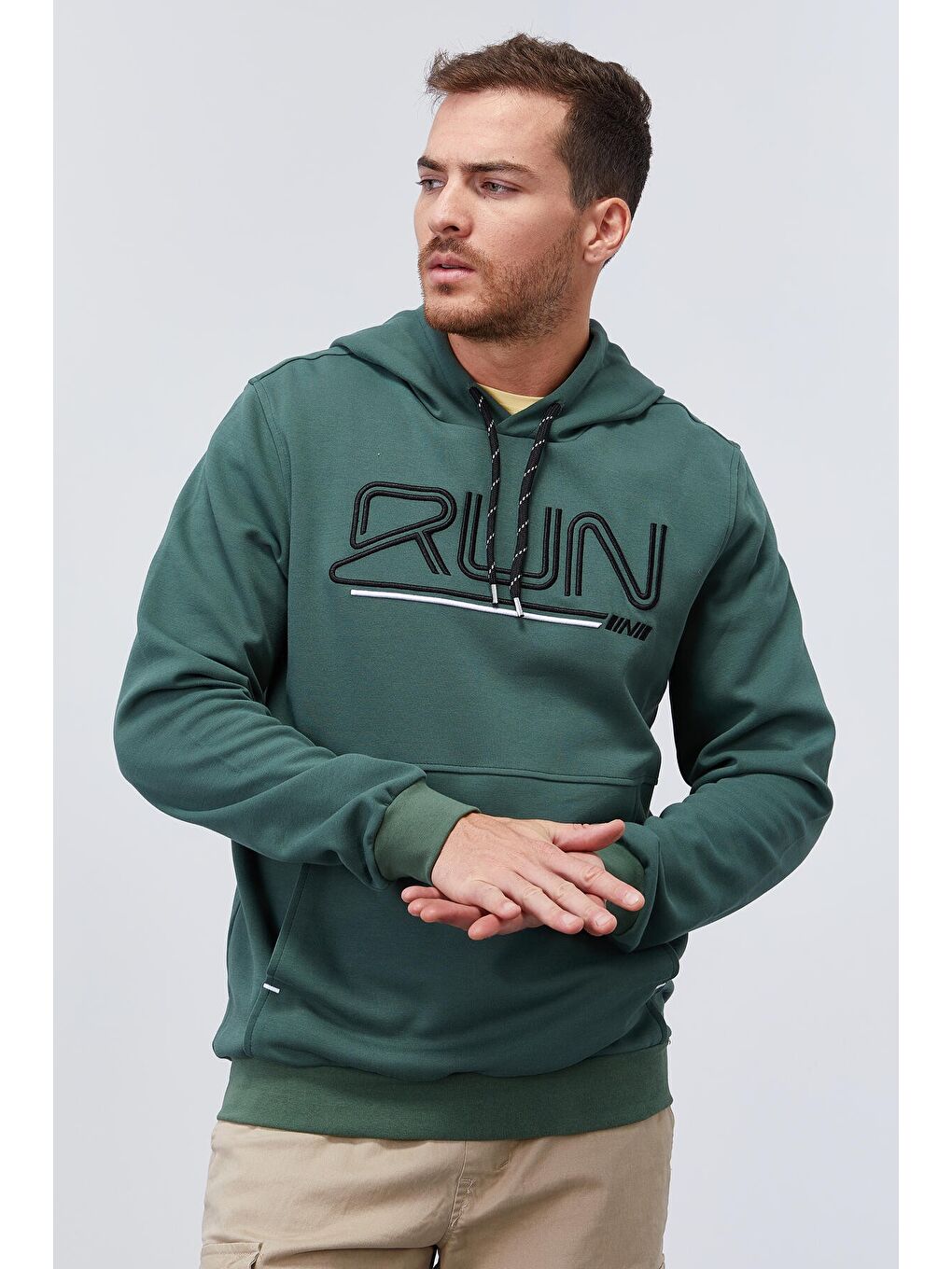 Yeşil Yazı Nakışlı Standart Kalıp Kapüşonlu  Erkek Hoodie - 87887-4