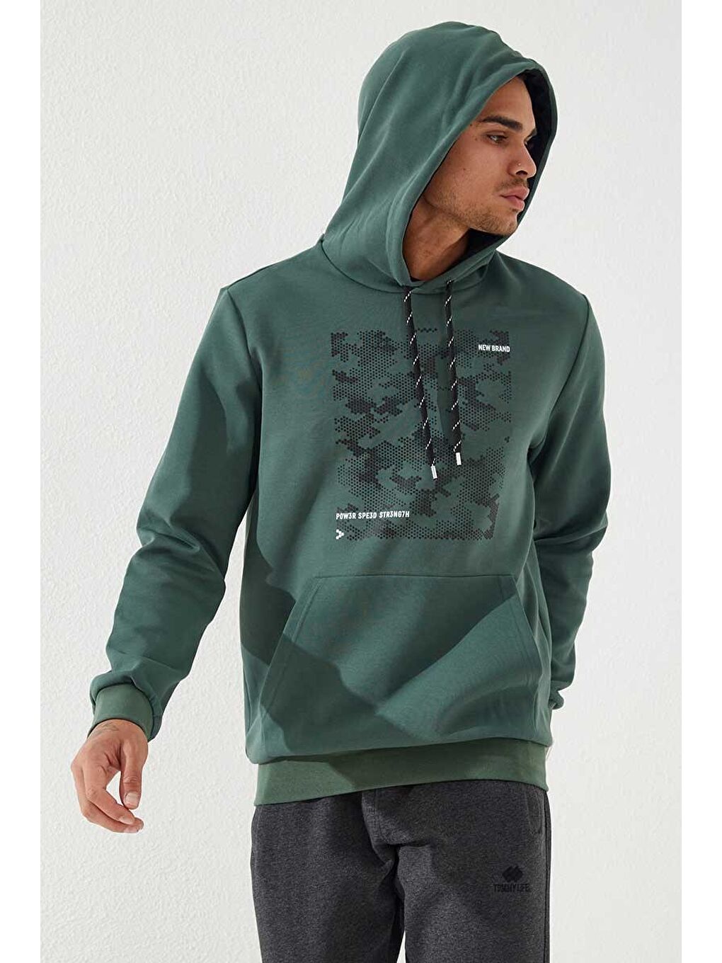 Yeşil Kamuflaj Desen Baskılı Standart Kalıp Kapüşonlu  Erkek Hoodie - 87884-2