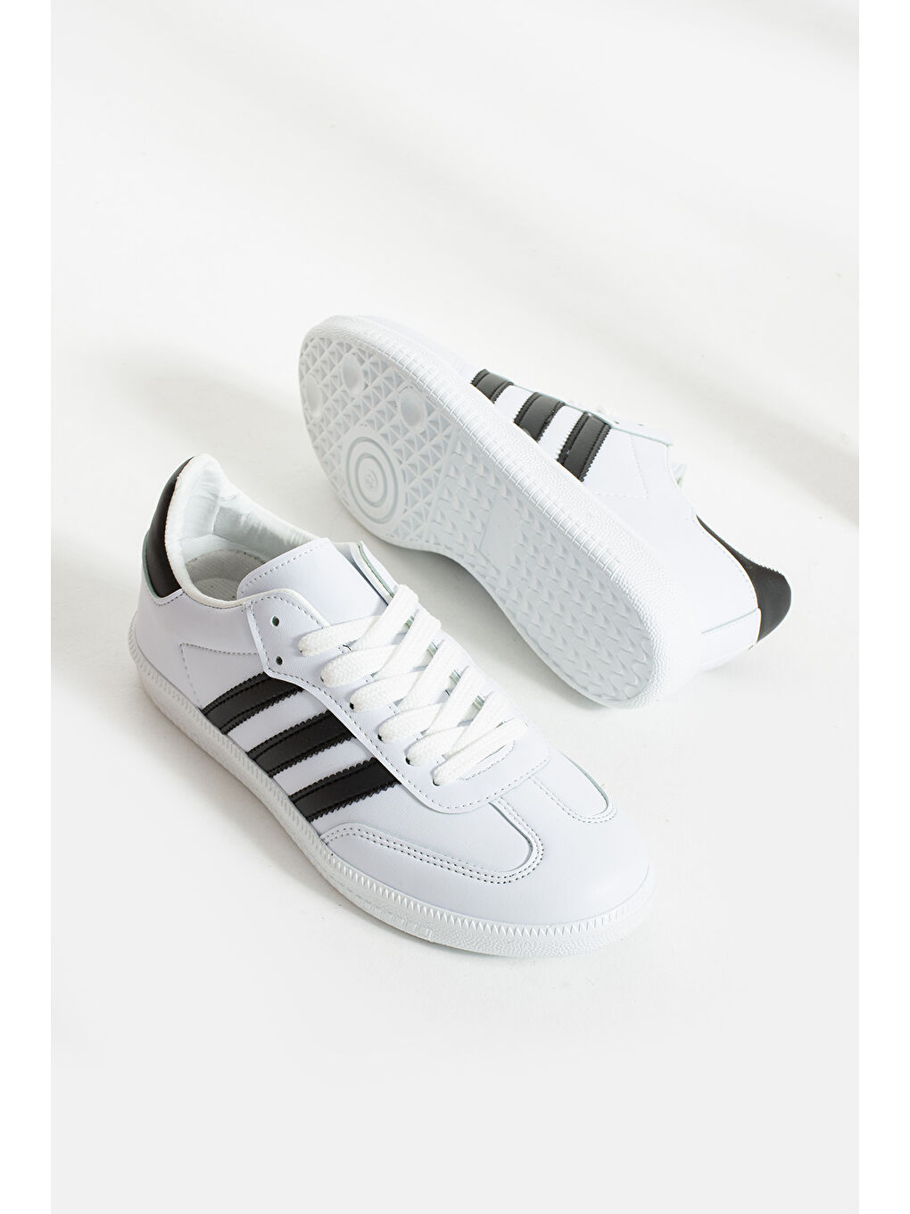 Beyaz KADIN SPOR AYAKKABI