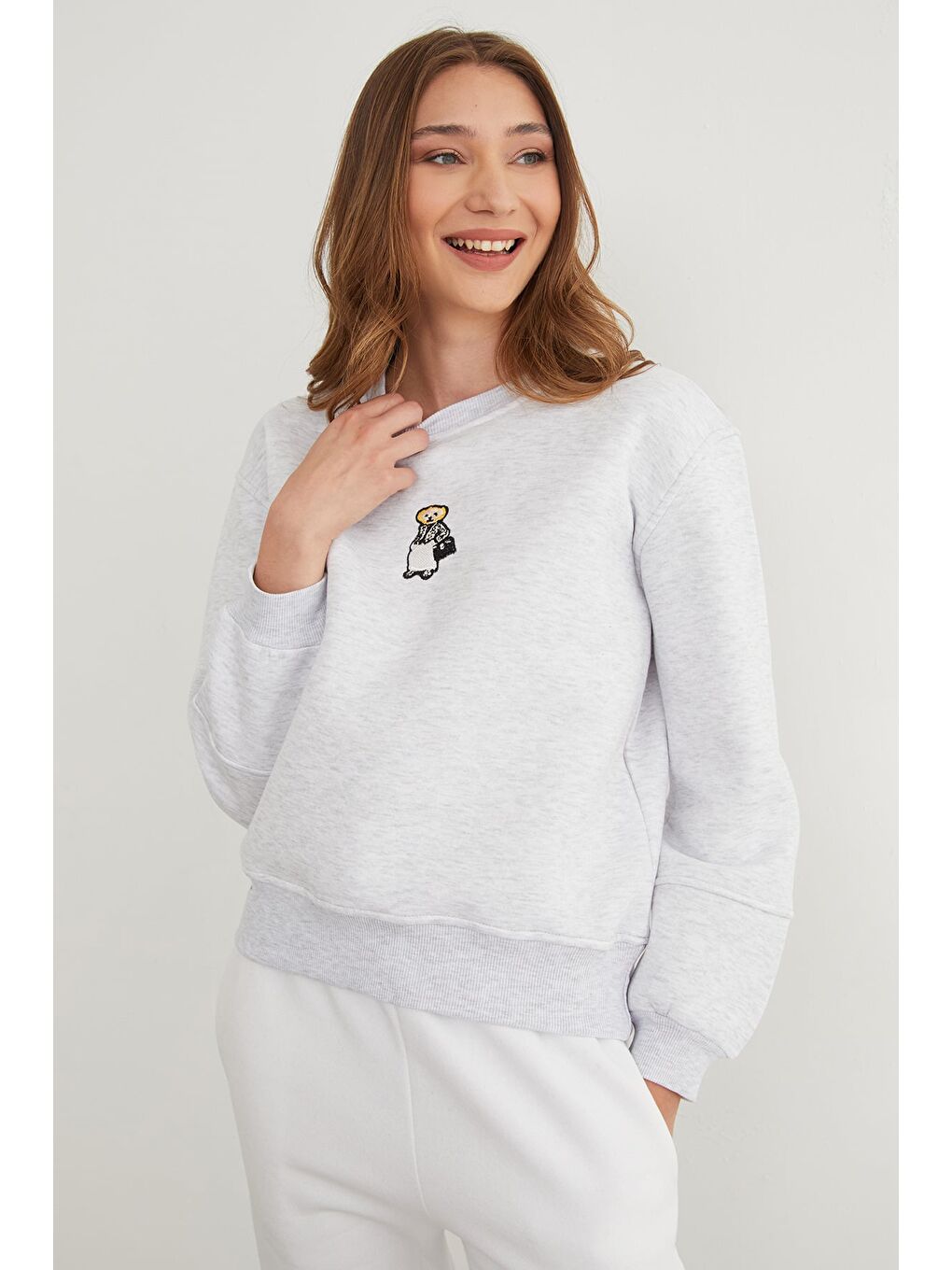 Gri 3 İplik Ayıcık Nakışlı Bisiklet Yaka Sweatshirt