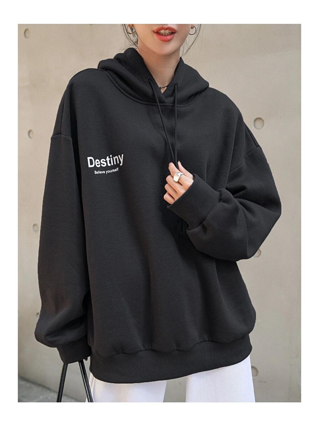 Trendseninle Siyah Destiny Tasarım Baskılı Sweatshirt - 1