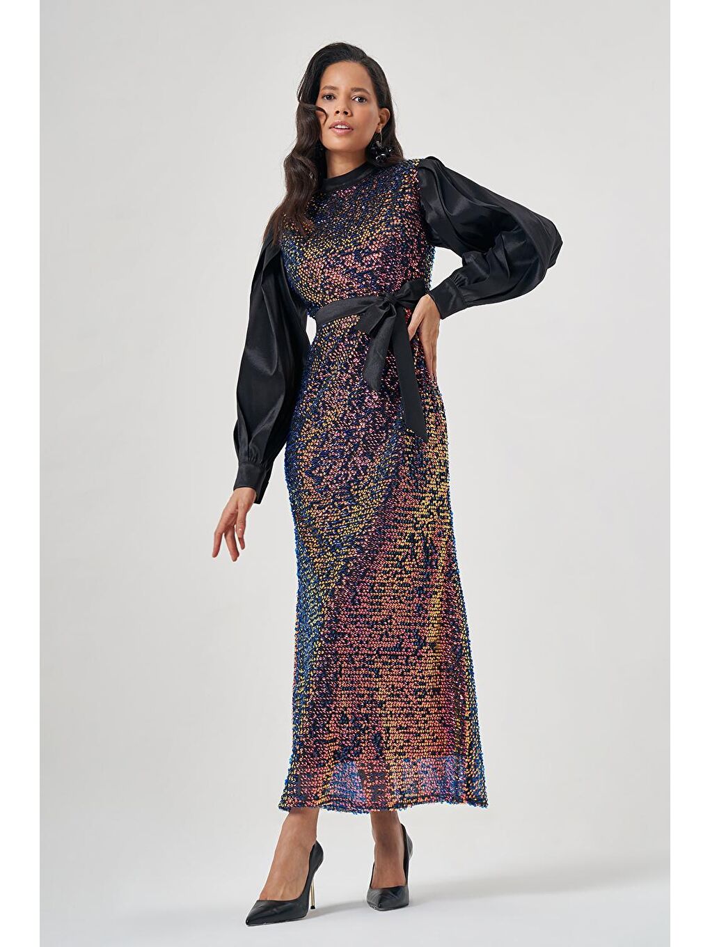 Önü Pul Parlak Luxury Siyah Elbise-1