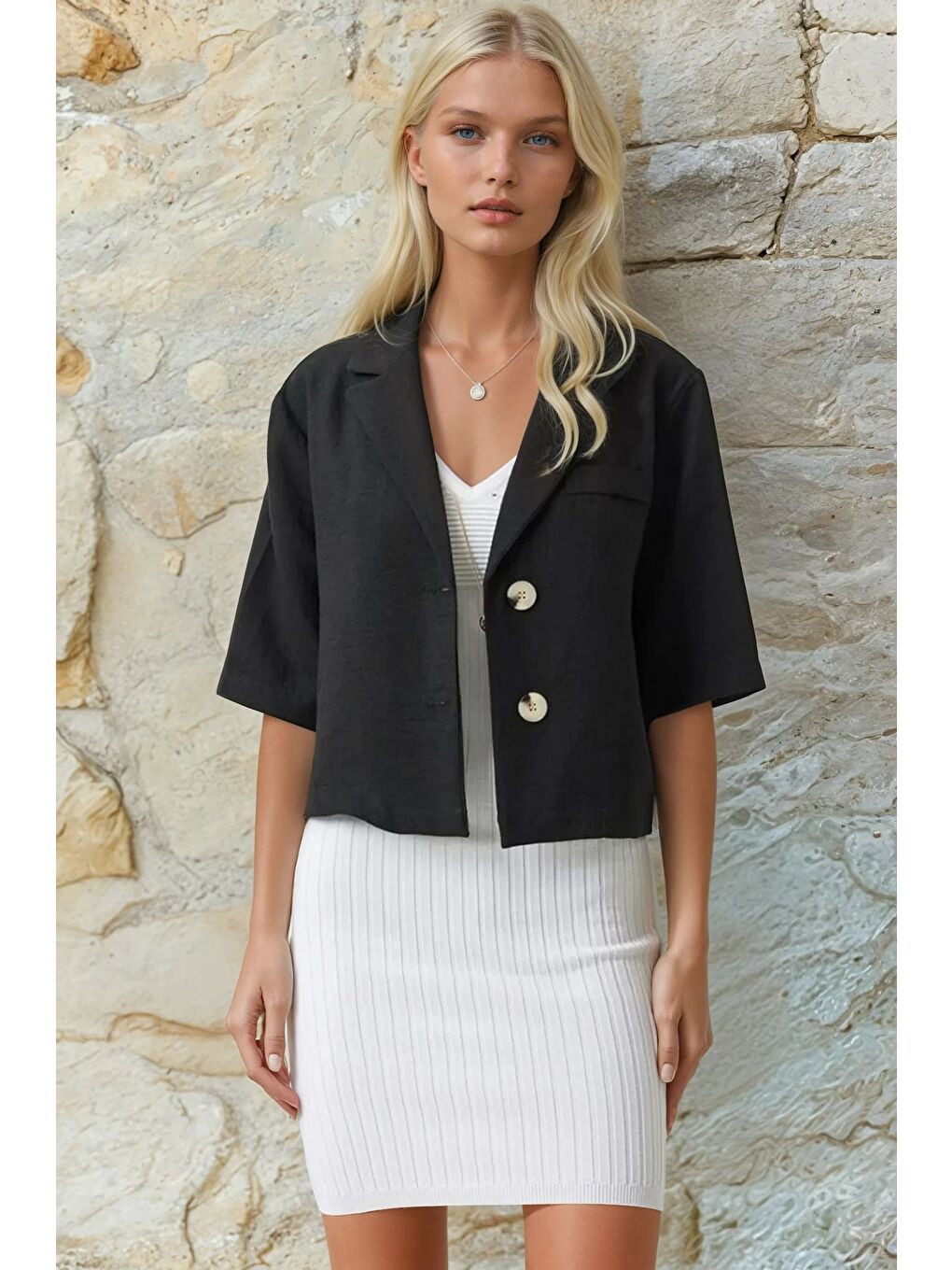 Kadın Siyah Kısa Kollu Şal Yaka Düğmeli Mevsimlik Keten Ayrobin Ceket HZL24S-BD107061