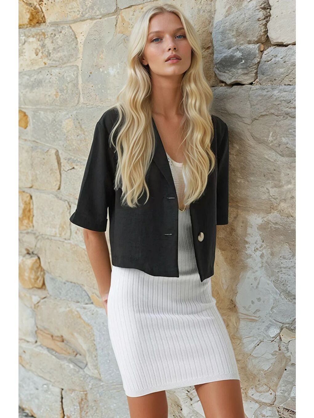 Kadın Siyah Kısa Kollu Şal Yaka Düğmeli Mevsimlik Keten Ayrobin Ceket HZL24S-BD107061-1
