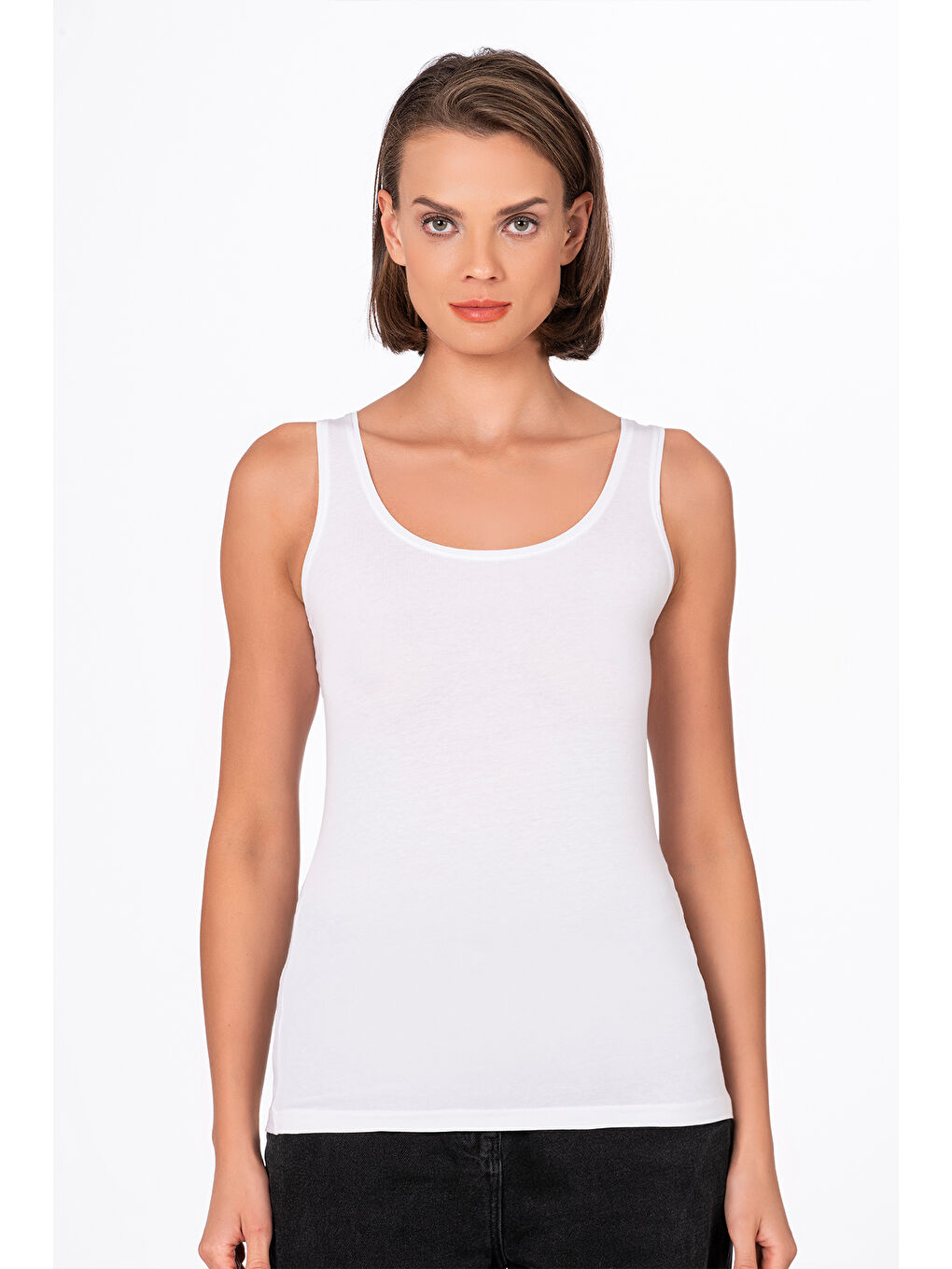 Kadın Pamuklu Elastanlı Süprem Esnek Kalın Askılı Atlet Beyaz | K23320