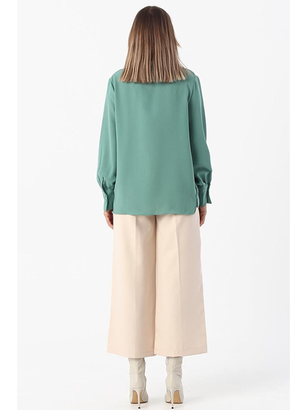 Yeşil Gipeli Fırfırlı Doğal Kumaş Bluz-3