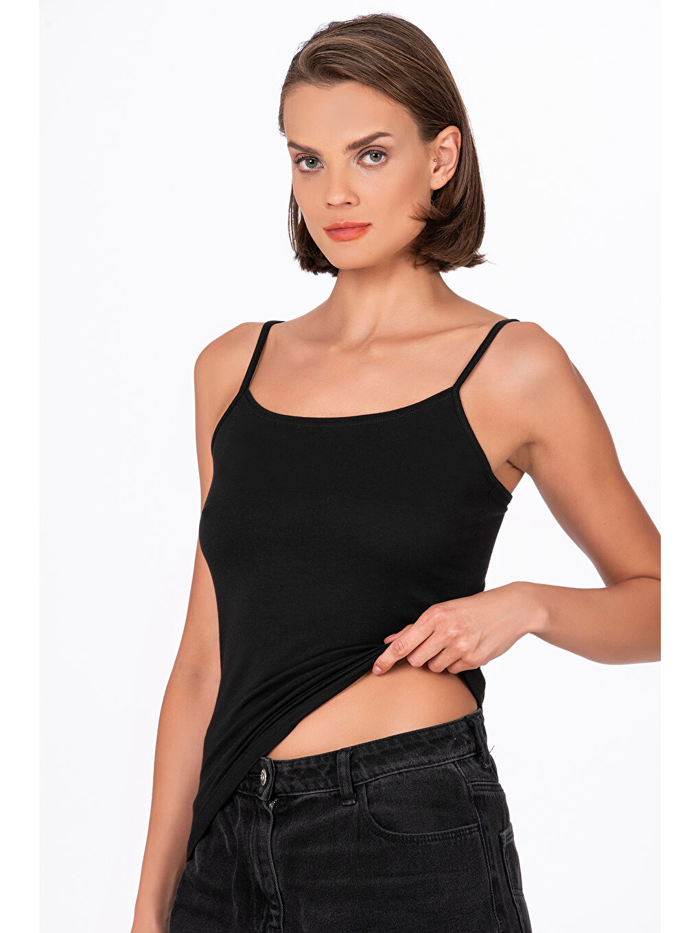 Kadın Pamuklu Modal Esnek Rahat Biyeli İp Askılı Atlet Siyah | K24264-2