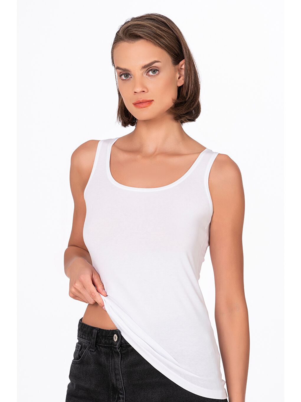 Kadın Pamuklu Elastanlı Süprem Esnek Kalın Askılı Atlet Beyaz | K23320-2