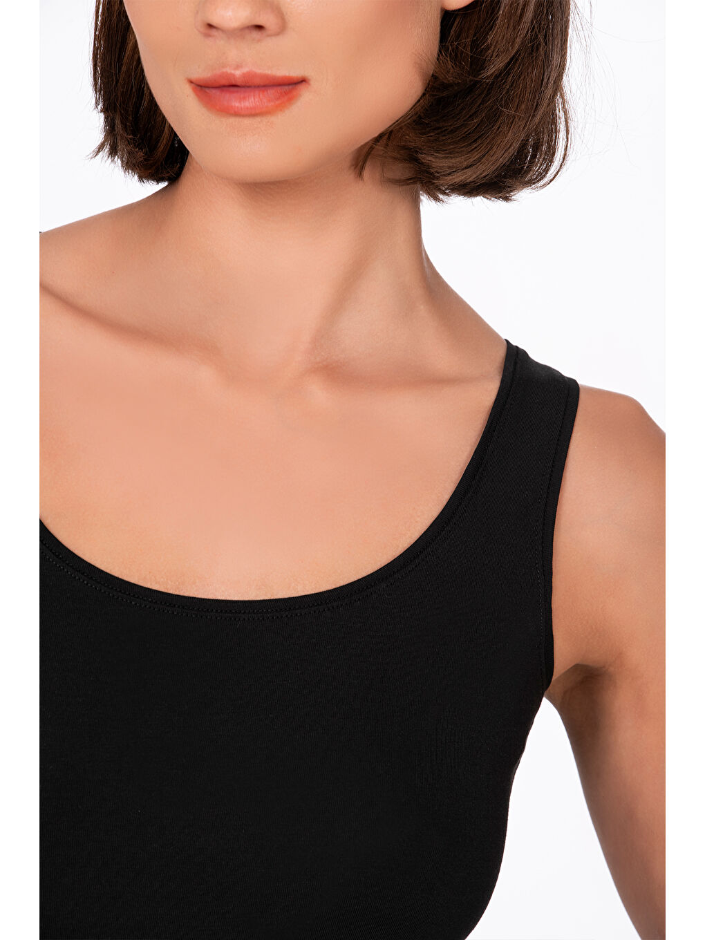 Kadın Pamuklu Elastanlı Süprem Esnek Kalın Askılı Atlet Siyah | K23320-1