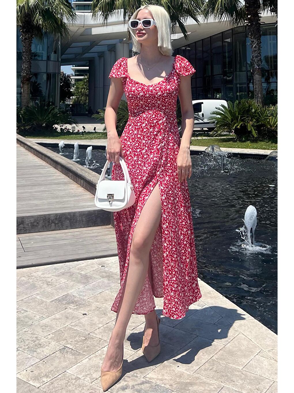 Kırmızı Desenli Yırtmaçlı Uzun Elbise Mg2004