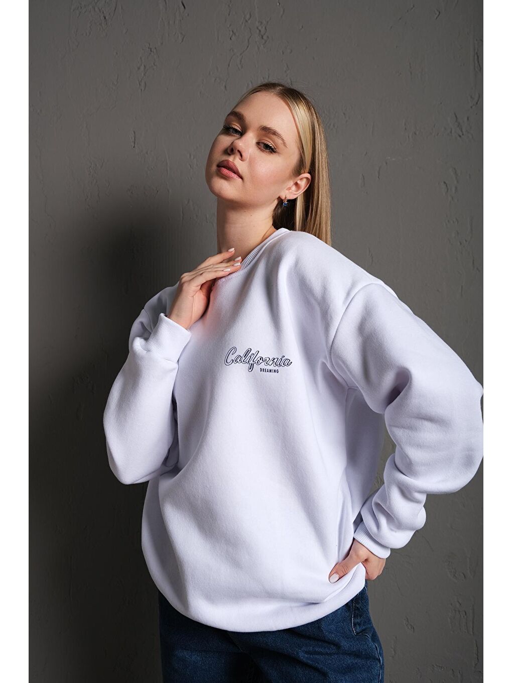 Trendseninle Beyaz Kadın BEYAZ California Oversize Sweatshirt - 1