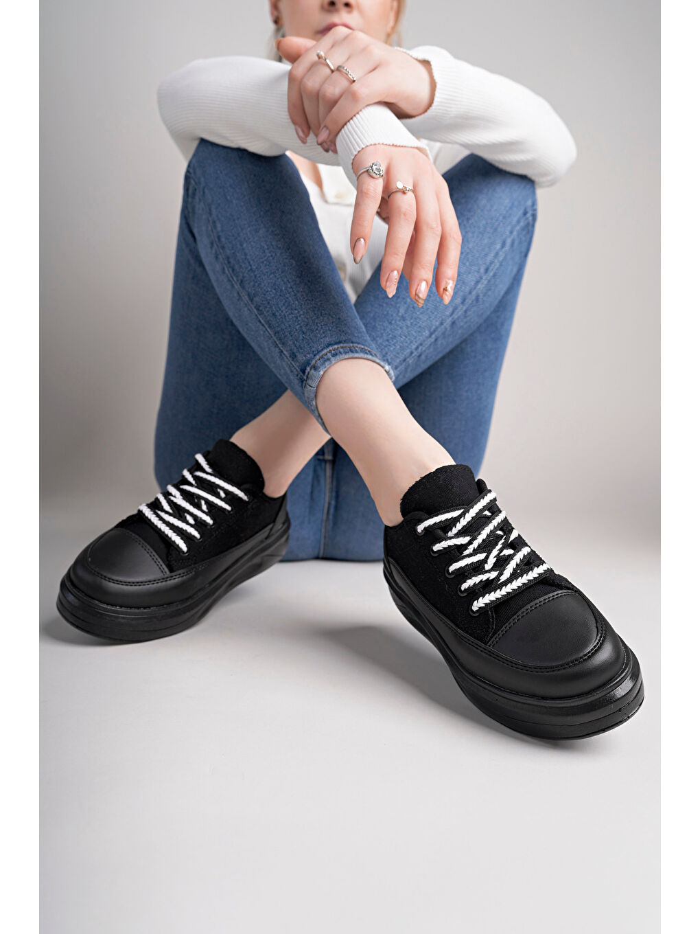 Siyah Kadın Yüksek Taban Dama Desenli Günlük Ayakkabı