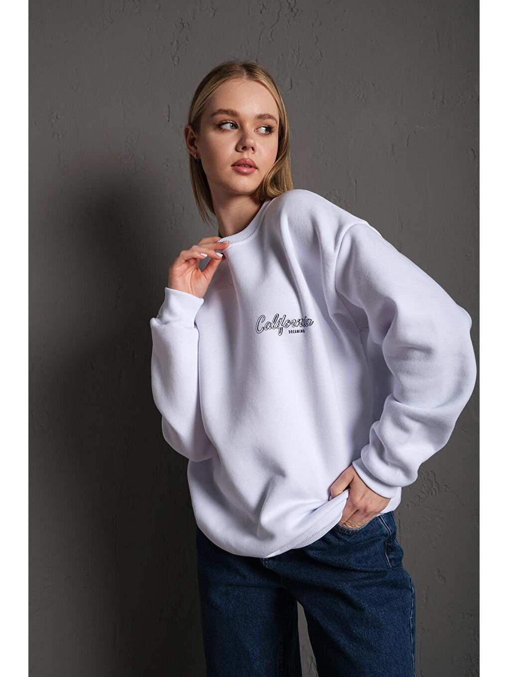 Trendseninle Beyaz Kadın BEYAZ California Oversize Sweatshirt - 2