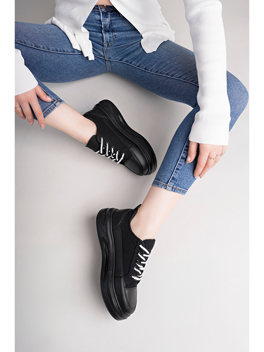 Siyah Kadın Yüksek Taban Dama Desenli Günlük Ayakkabı-1