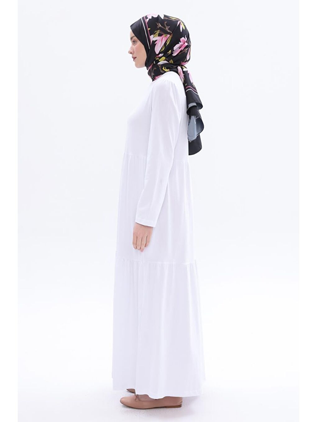 Beyaz Pamuklu Fırfırlı Cepli Penye Elbise-2