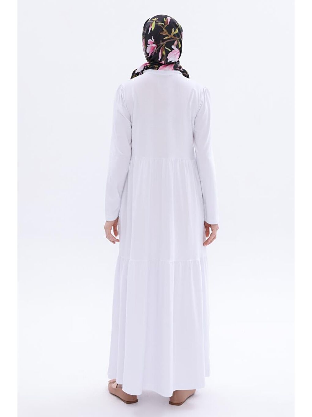 Beyaz Pamuklu Fırfırlı Cepli Penye Elbise-3