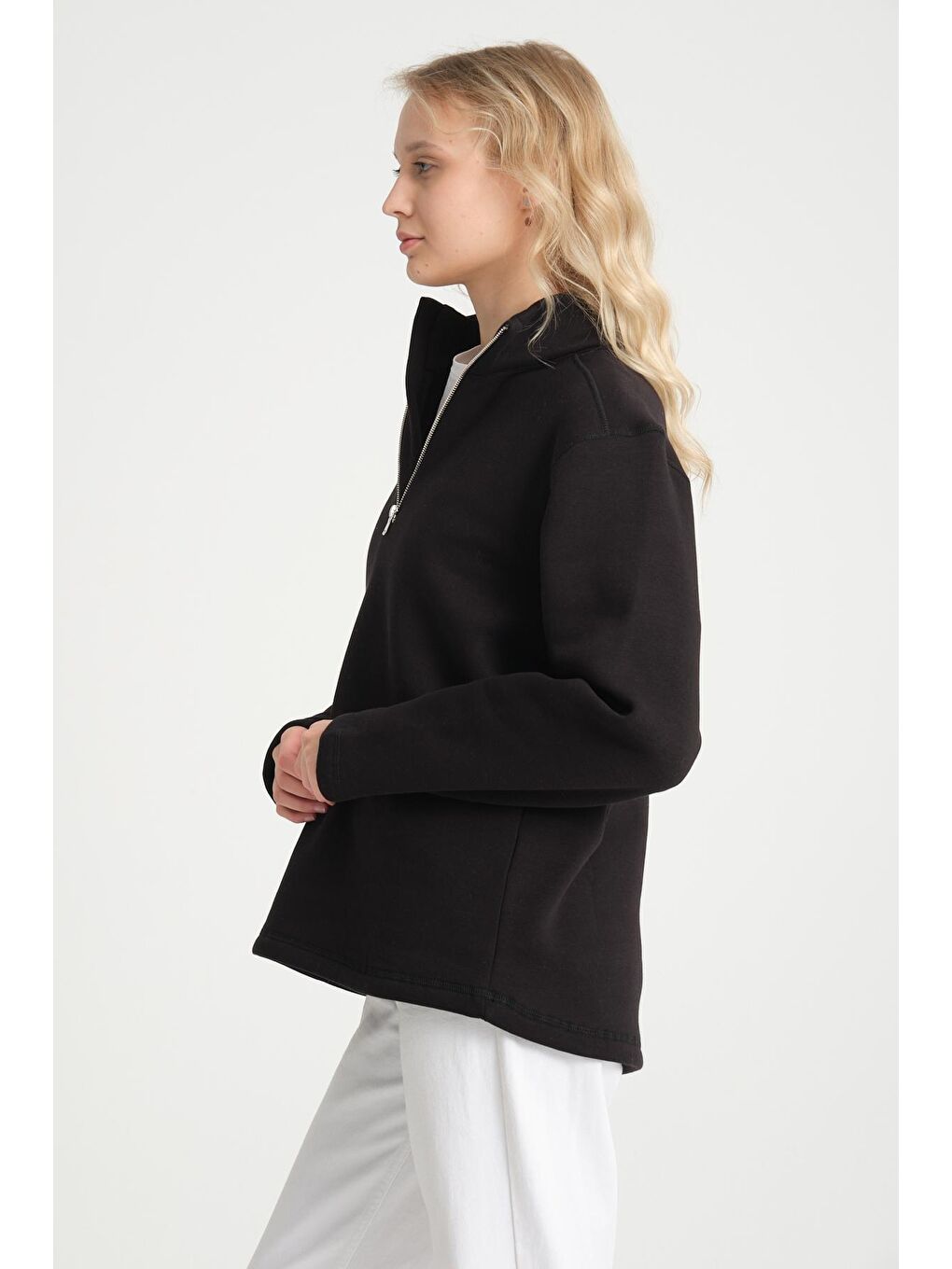 Siyah Kadın Rahat Kalıp İçi Polarlı 3 iplik Yarım Fermuarlı SweatShırt spr24swK21-3