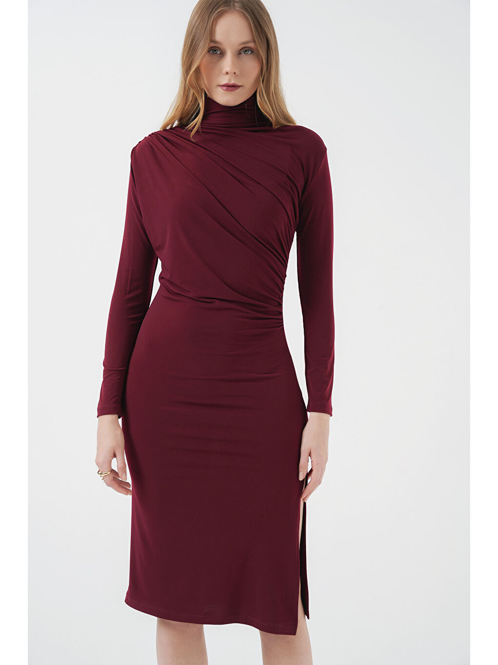 2522 Yırtmaçlı Drapeli Elbise - Bordo-2