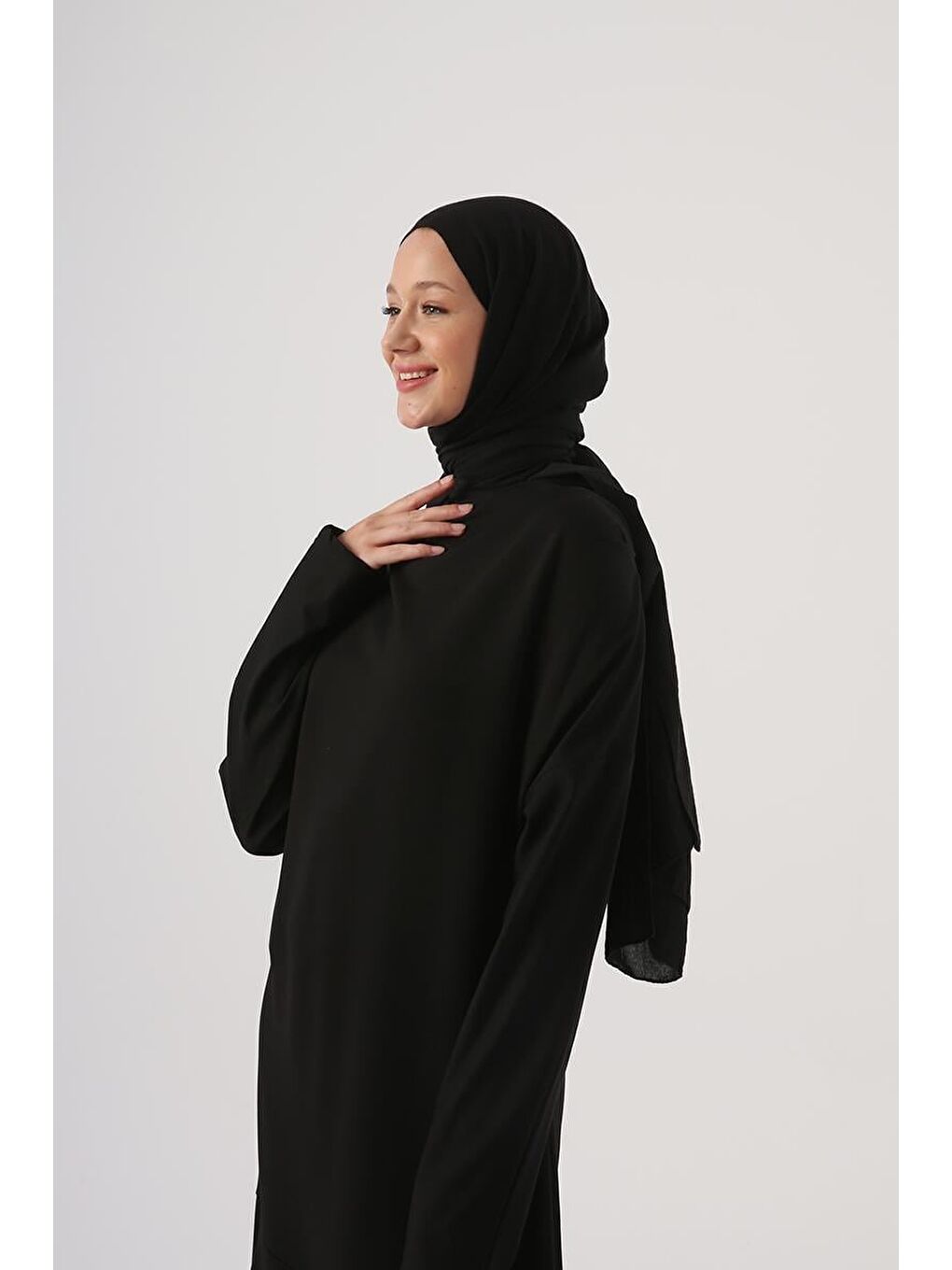 Siyah Degaje Yaka Kapüşonlu Elbise-4