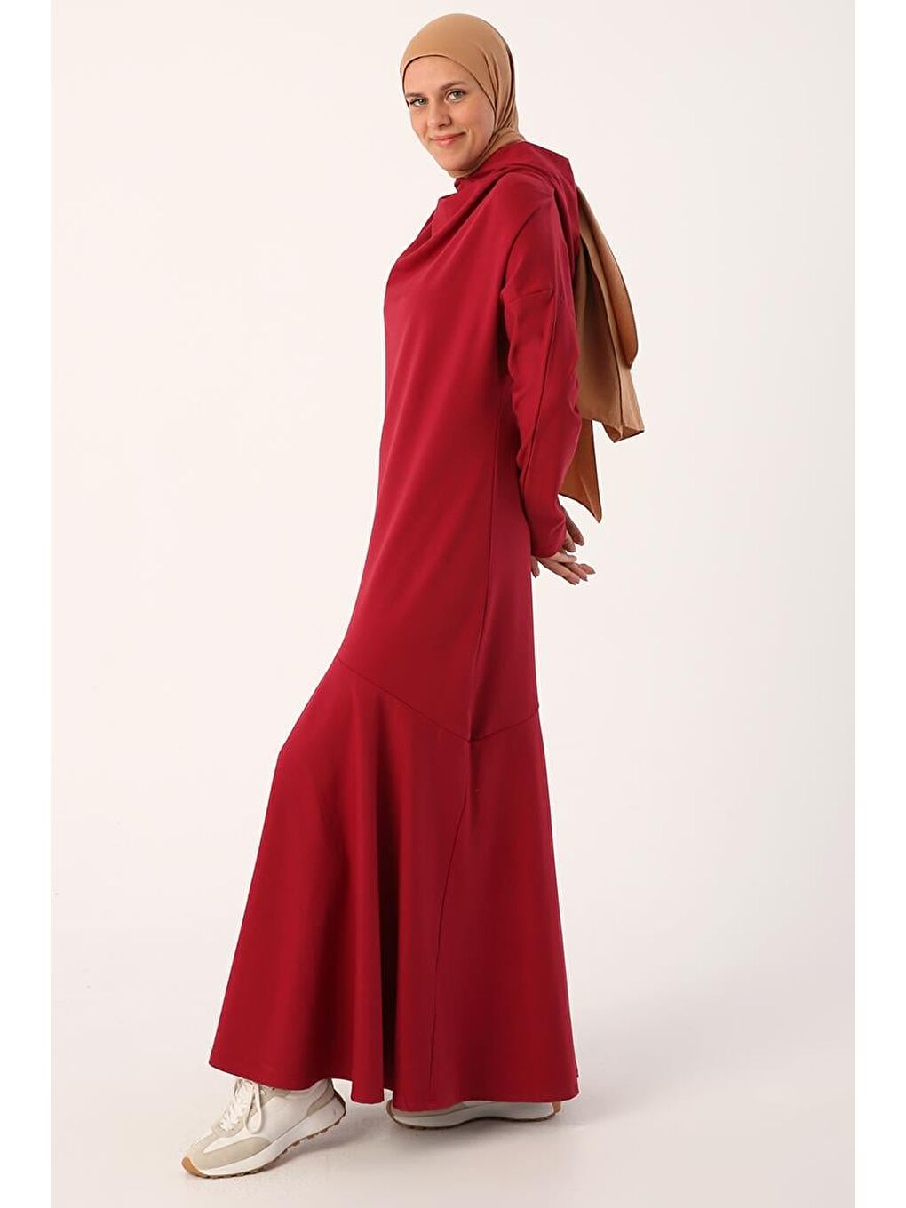Koyu Bordo Degaje Yaka Kapüşonlu Elbise-2