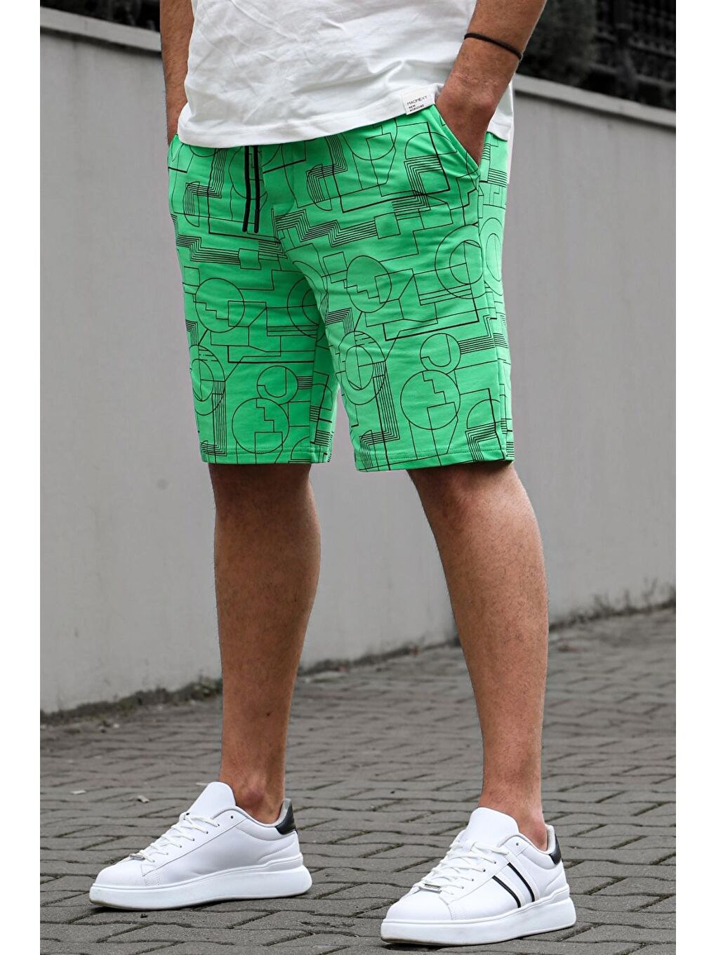 Yeşil Desenli Comfort Fit Erkek Kapri Şort 5497