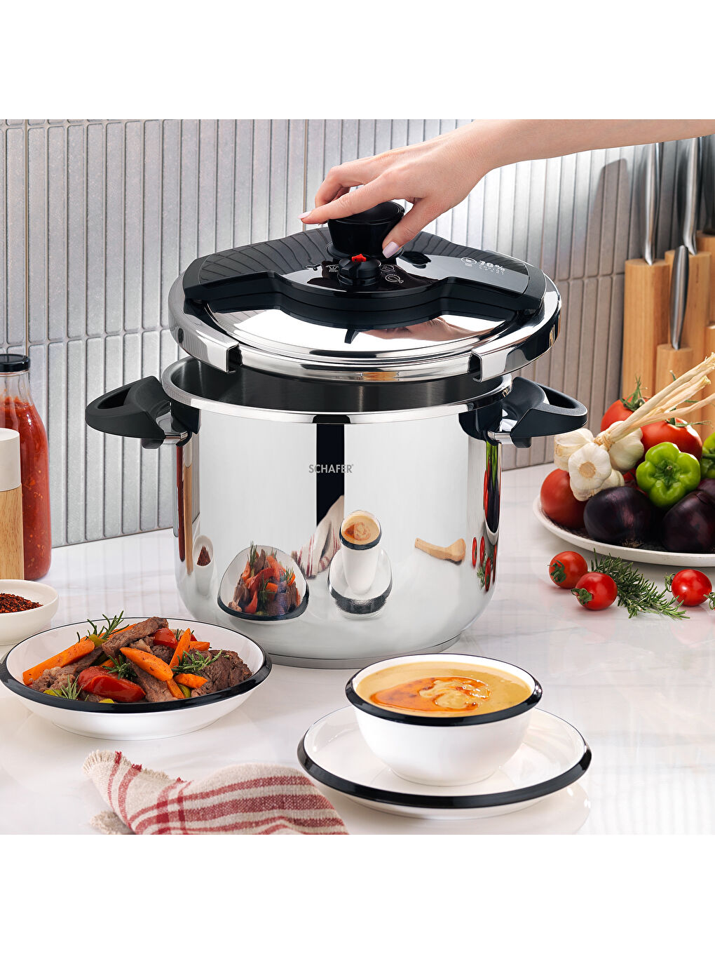 Grand Düdüklü Tencere 12 L-Siyah-1