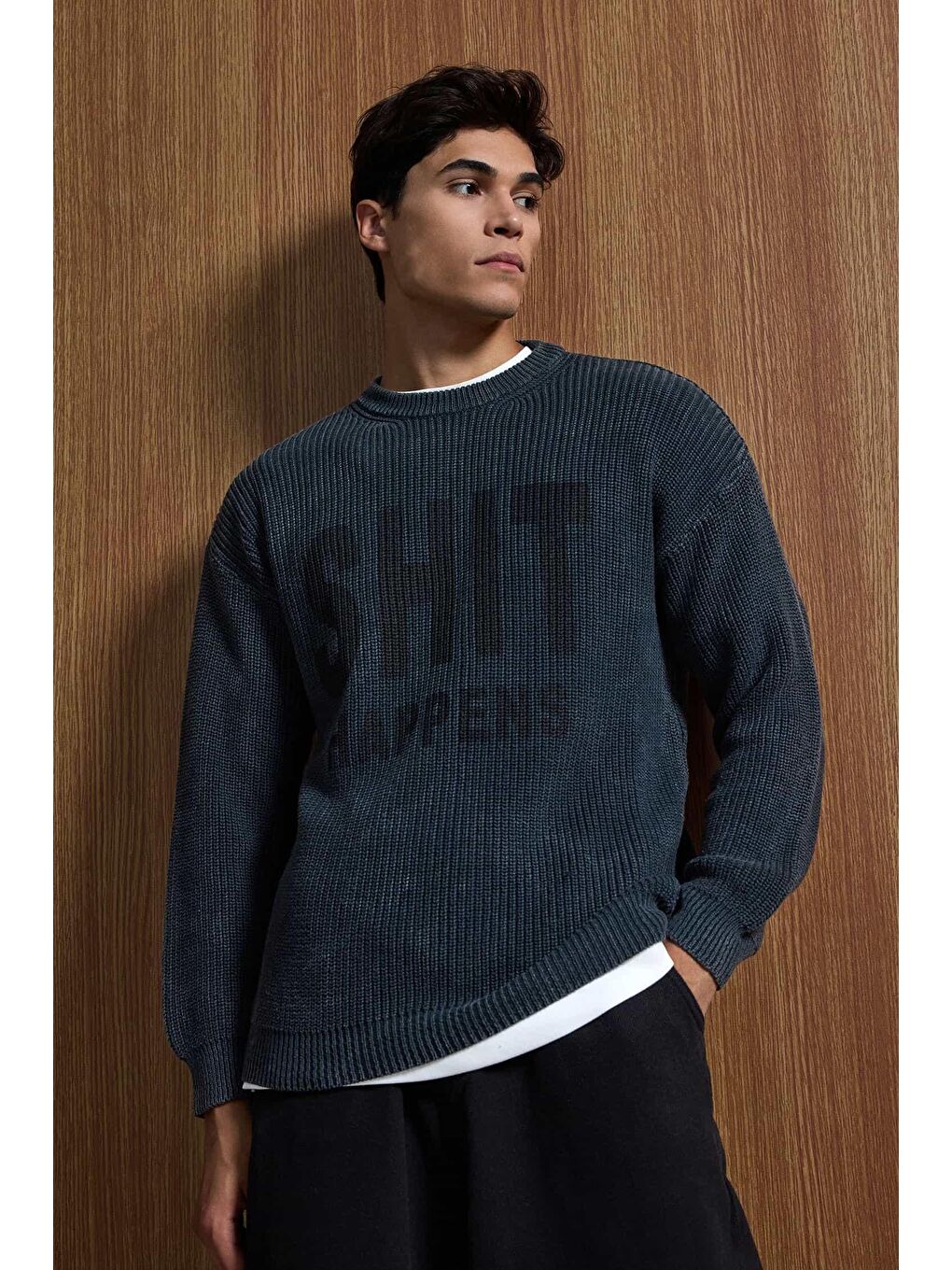 Erkek Relaxed Fit Yıkamalı Örme Kazak %100 Pamuk Siyah