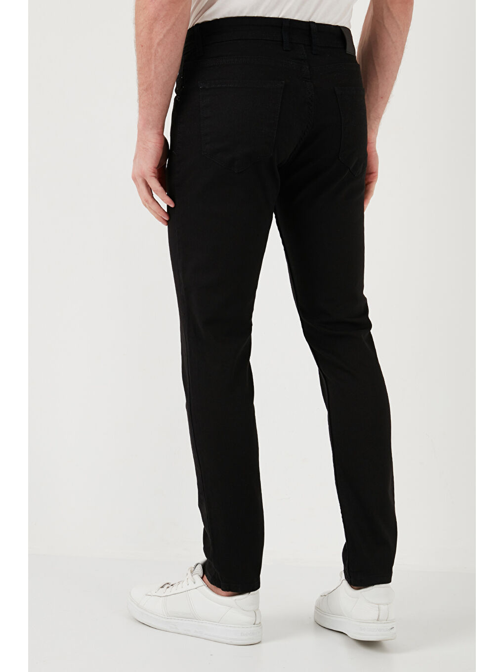 Siyah Pamuklu Yüksek Bel Slim Fit Jeans 6440305-6