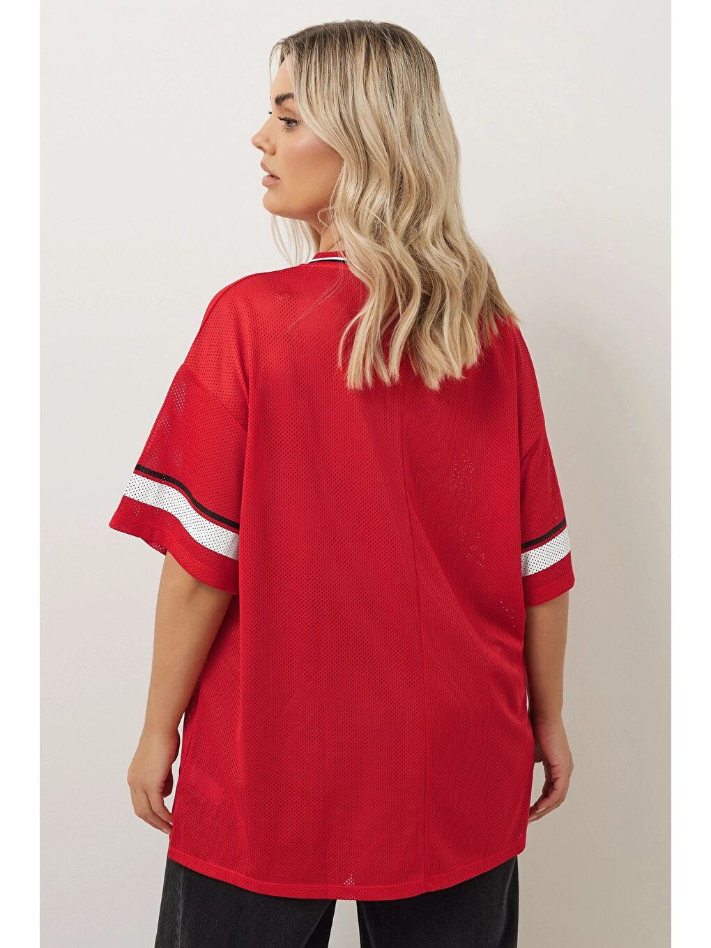 Kırmızı Büyük Beden V Yaka Kısa Kollu Baskılı File T-shirt 303494-6