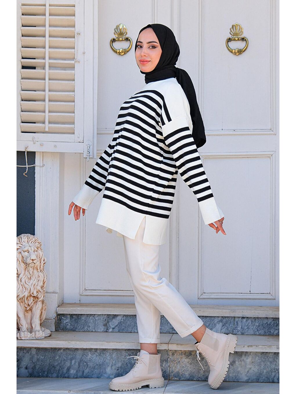 Kadın Çizgili Triko Tesettür Kazak Siyah-3