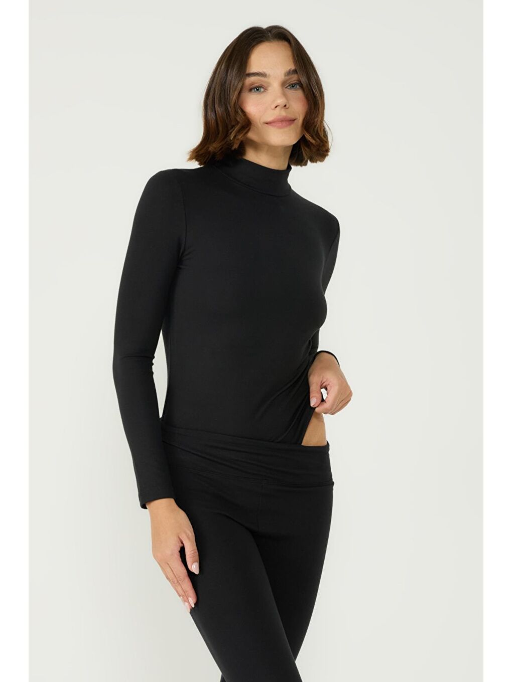 Kadın Yakalı Çıtçıtlı Termal Tulum 405155 Siyah-1