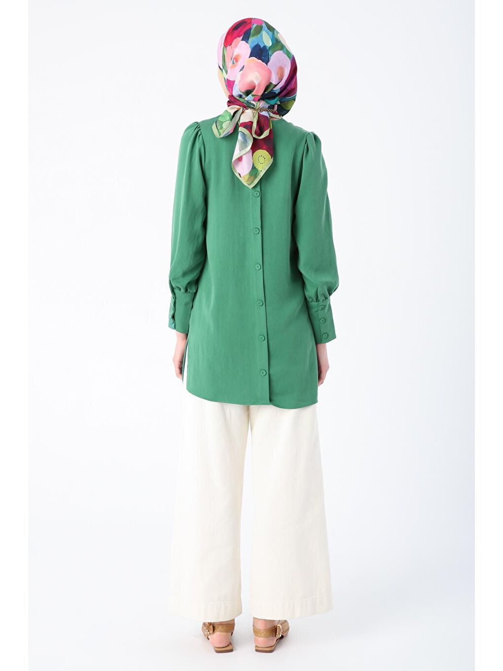 Yeşil Arkası Düğme Detaylı Yırtmaçlı Bisiklet Yaka Geniş Manşetli Tunik-3