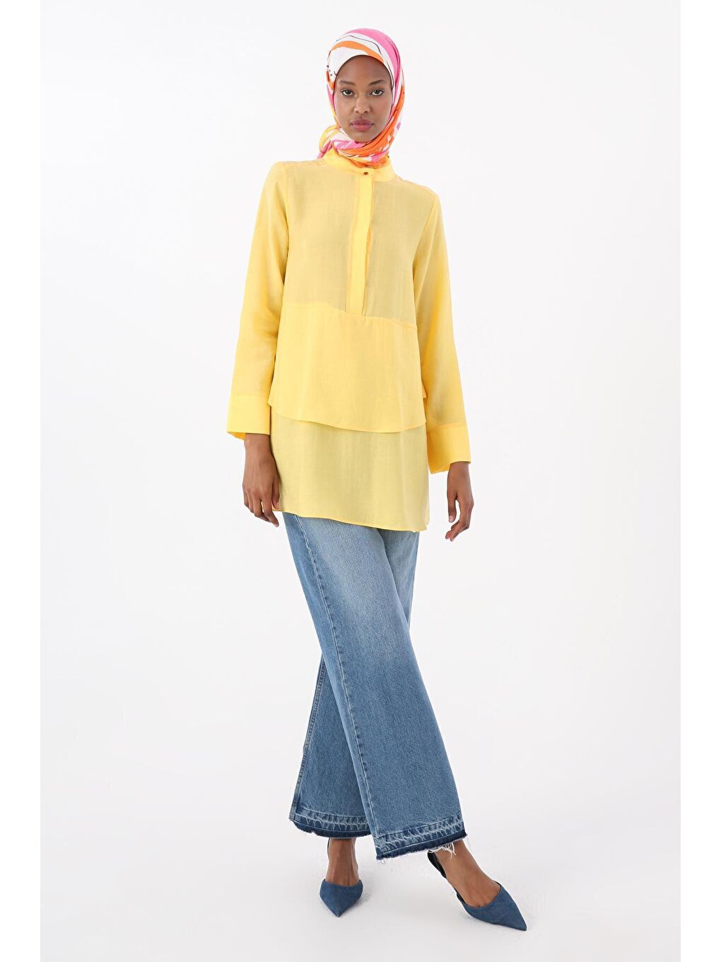 Sarı Volanlı Yarım Patlı Tunik