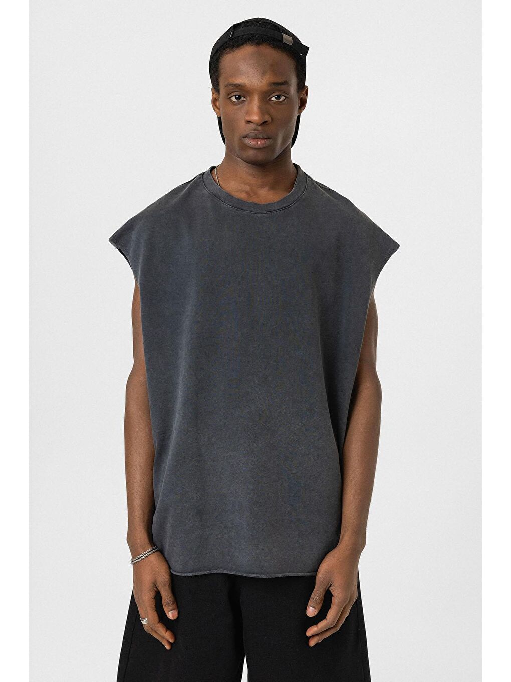 Yıkamalı Oversize Kolsuz Tişört Siyah-2