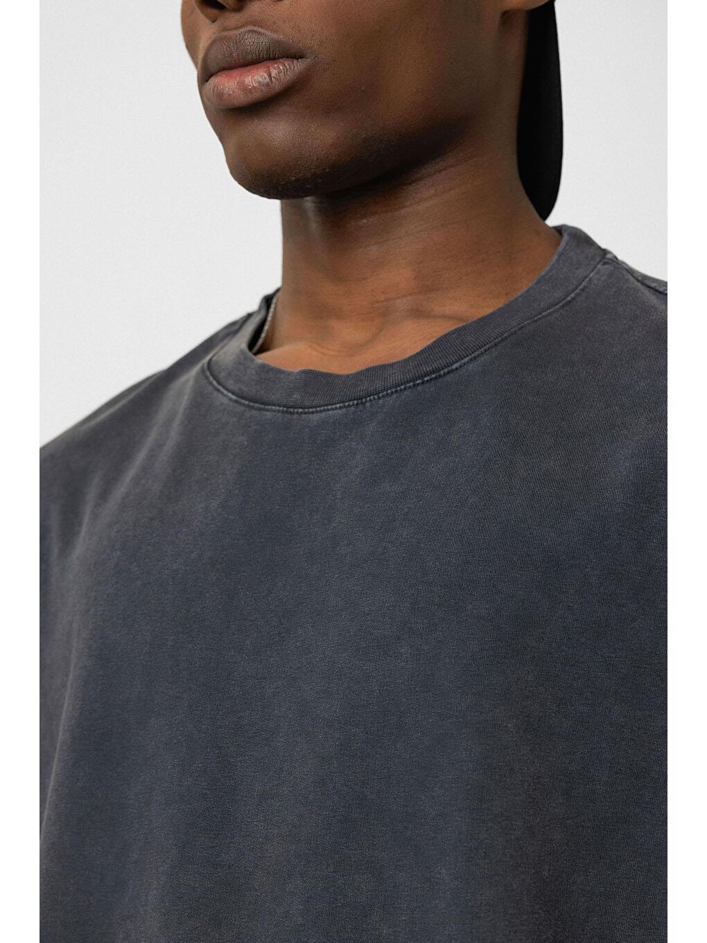 Yıkamalı Oversize Kolsuz Tişört Siyah-4