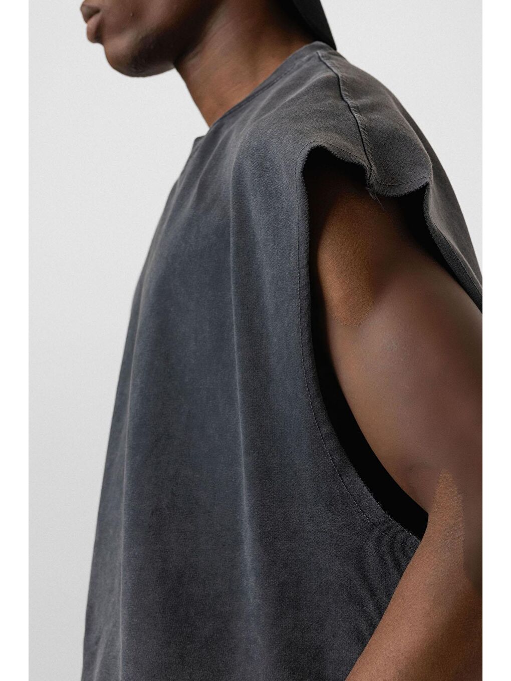 Yıkamalı Oversize Kolsuz Tişört Siyah-6