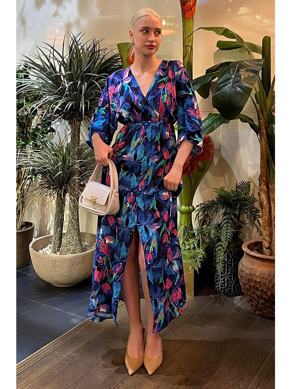 Mavi Uzun V Yaka Desenli Kadın Elbise Mg2076-3