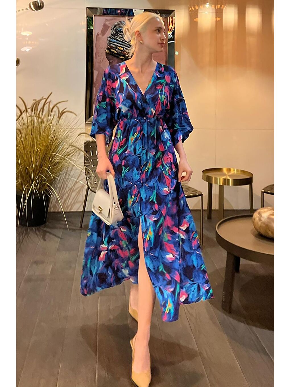 Mavi Uzun V Yaka Desenli Kadın Elbise Mg2076-4